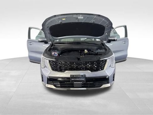Certified 2025 Kia Sorento S AWD/4WD image 13