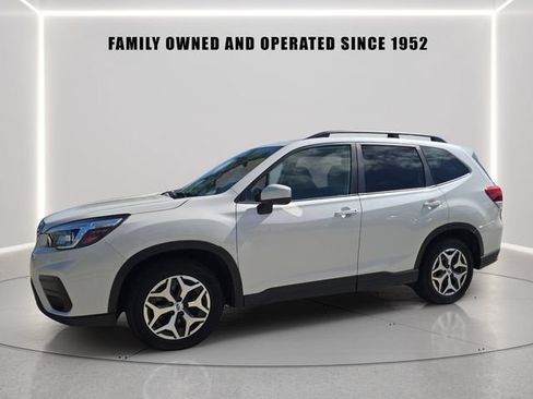 Used 2020 Subaru Forester Premium w/ Popular Package #1 AWD/4WD image 1