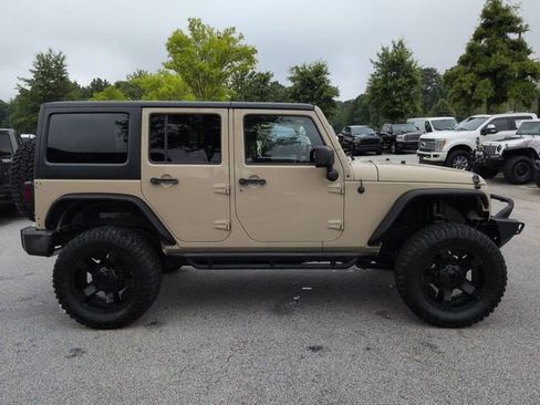 Used 2016 Jeep Wrangler Unlimited Sport w/ Quick Order Package 24S AWD/4WD image 3