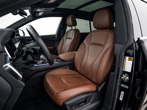 Certified 2023 Audi Q8 Premium Plus w/ Premium Plus Package AWD/4WD image 15