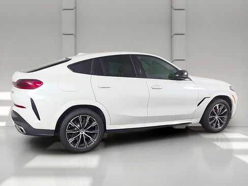 Used 2026 BMW X6 M60i AWD/4WD image 38