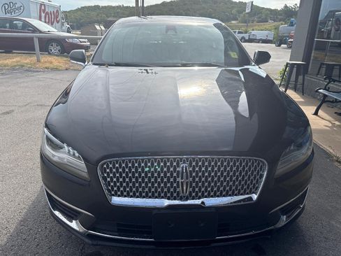 Used 2019 Lincoln MKZ Reserve FWD image 2