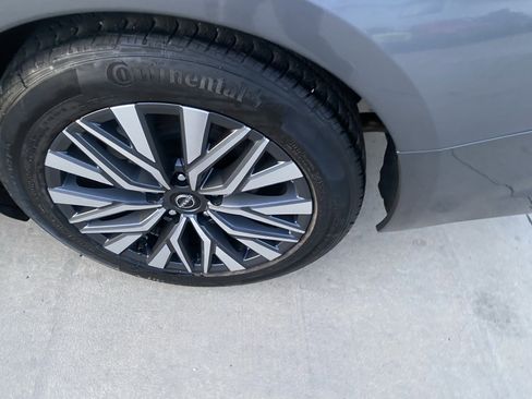 Used 2024 Nissan Altima 2.5 SV image 11