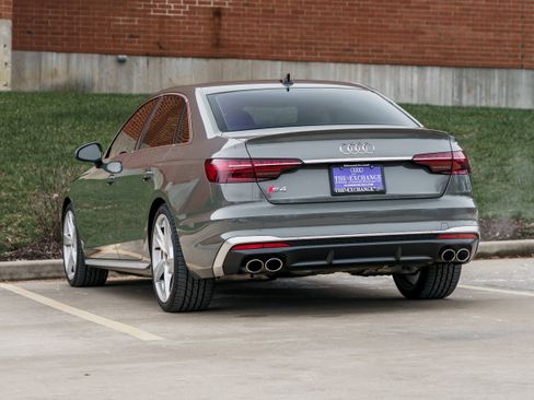 Used 2023 Audi S4 Premium Plus w/ Premium Plus Package image 5