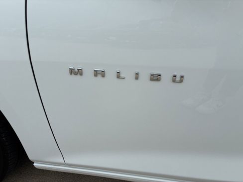 Used 2023 Chevrolet Malibu LS image 11