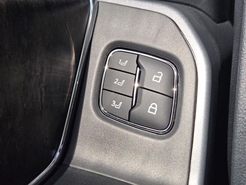 Used 2024 Ford F250 Lariat w/ Lariat Ultimate Package image 21