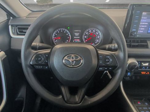 Used 2021 Toyota RAV4 LE image 21