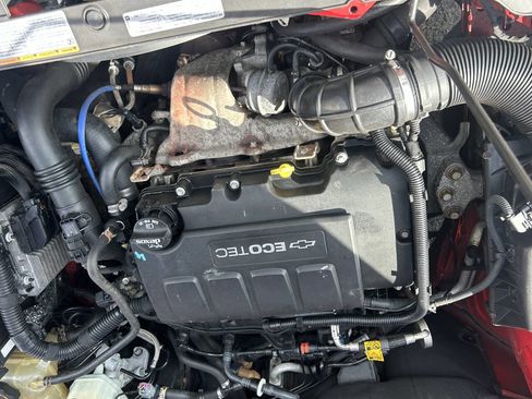 Used 2015 Chevrolet Cruze LT image 14