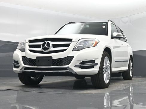 Used 2015 Mercedes-Benz GLK 350 4MATIC image 49
