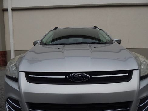 Used 2014 Ford Escape SE w/ SE Chrome Package image 9