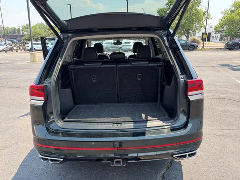Used 2021 Volkswagen Atlas SEL Premium AWD/4WD image 34