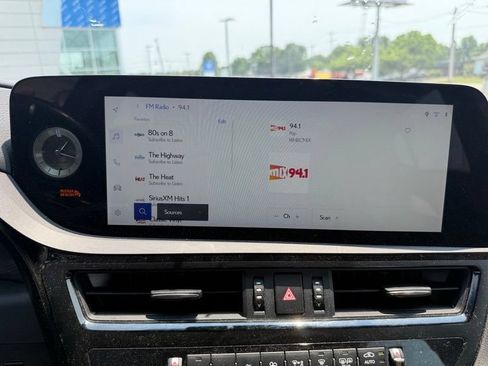 Used 2024 Lexus ES 300h w/ Accessory Package (Z1) FWD image 12