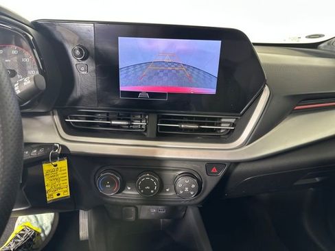 Used 2024 Chevrolet Trax RS w/ Driver Confidence Package image 22