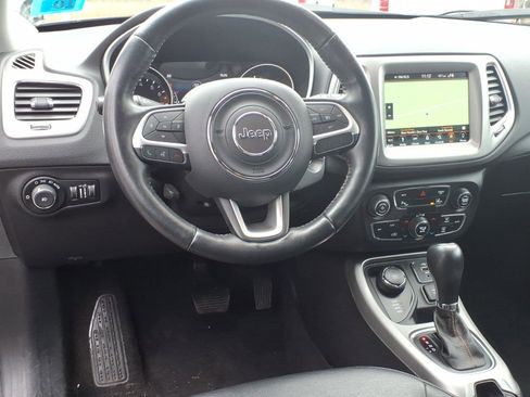 Used 2018 Jeep Compass Latitude w/ Popular Equipment Group image 10