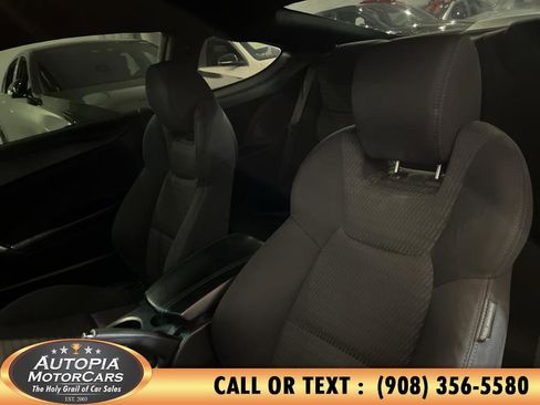 Used 2016 Hyundai Genesis 3.8 image 9