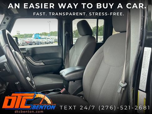Used 2018 Jeep Wrangler Unlimited Sport S AWD/4WD image 7