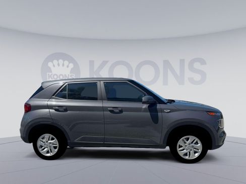 New 2026 Hyundai Venue SE FWD image 12