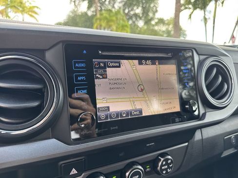 Used 2019 Toyota Tacoma TRD Sport AWD/4WD image 50