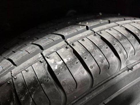 Certified 2024 Toyota Sienna XLE image 12