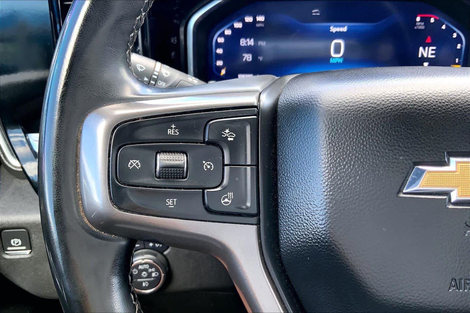 Used 2024 Chevrolet Silverado 2500 High Country w/ Technology Package AWD/4WD image 24