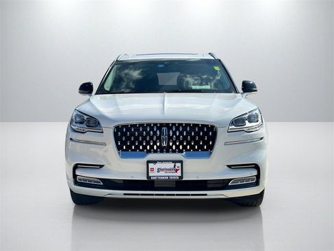 Used 2023 Lincoln Aviator Grand Touring w/ Equipment Group 301A image 2