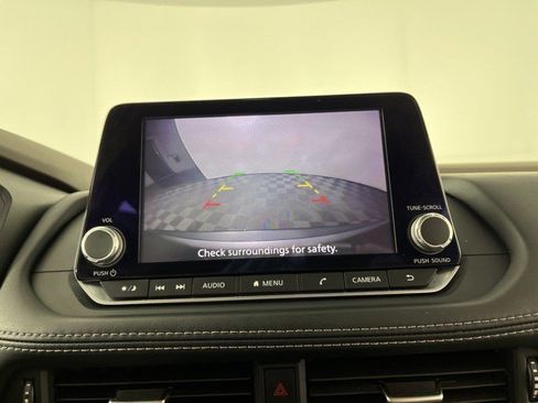 Used 2021 Nissan Rogue S FWD image 22