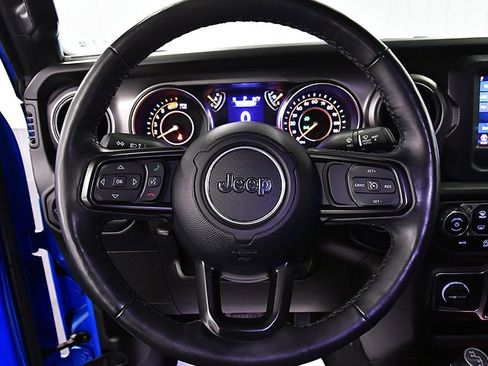 Used 2023 Jeep Wrangler Willys image 17