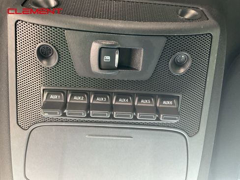 Used 2022 Ford F250 Lariat w/ Black Appearance Package image 21