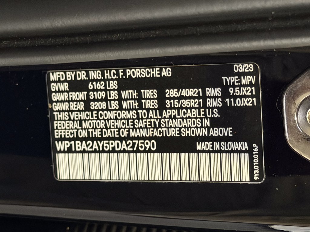 Certified 2023 Porsche Cayenne Coupe AWD/4WD image 25