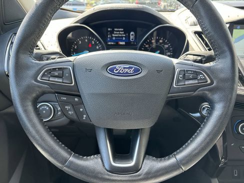 Used 2018 Ford Escape Titanium w/ Ford Safe & Smart Package AWD/4WD image 8