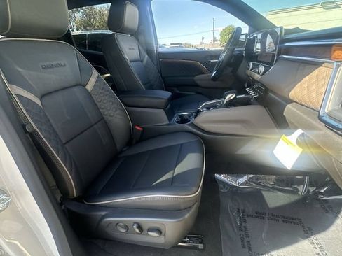 Used 2026 GMC Canyon Denali AWD/4WD image 30