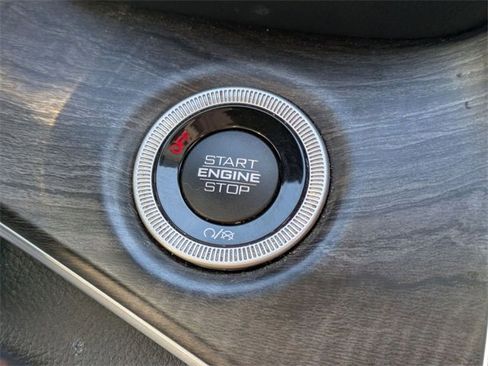 Used 2021 Jeep Grand Cherokee L Limited image 24