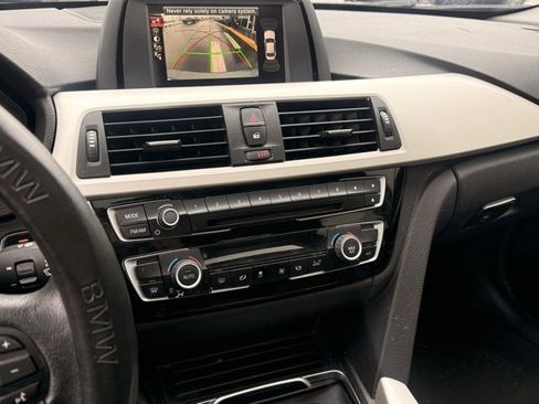 Used 2016 BMW 320i Sedan image 19