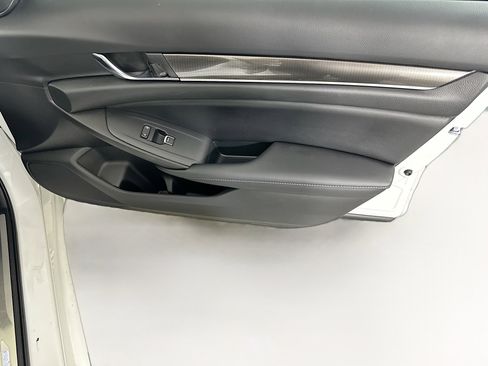 Used 2022 Honda Accord Sport image 29