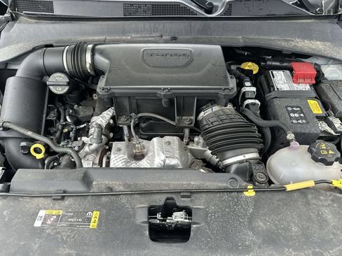 Used 2025 Jeep Compass Trailhawk w/ Trailer Tow Group AWD/4WD image 19