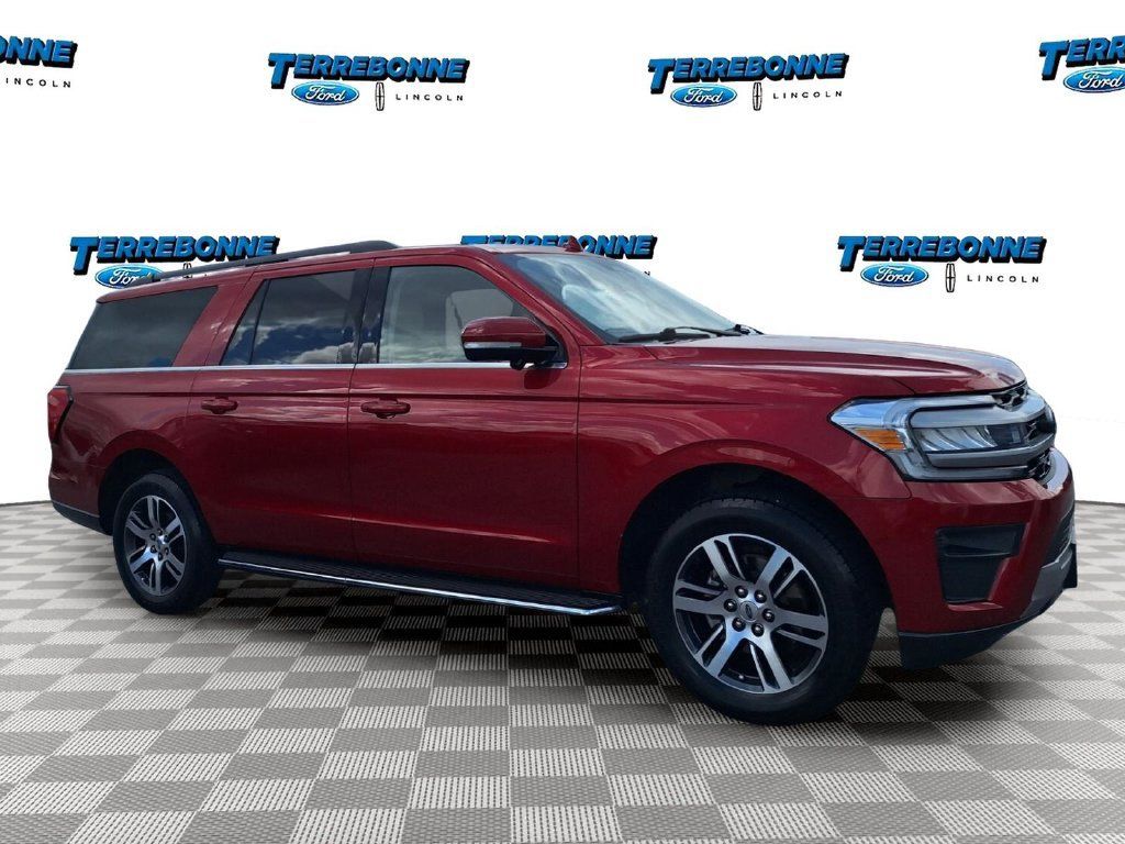 Certified 2022 Ford Expedition Max XLT RWD image 3