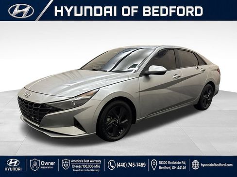 Used 2022 Hyundai Elantra SEL FWD image 1