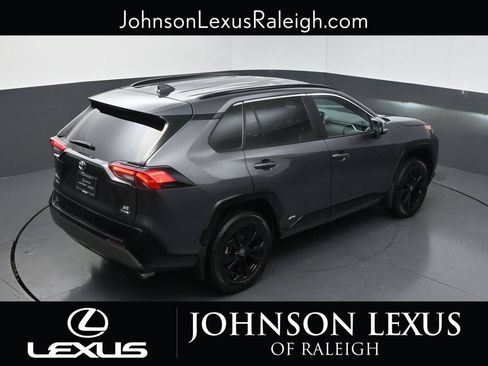 Used 2025 Toyota RAV4 SE AWD/4WD image 28