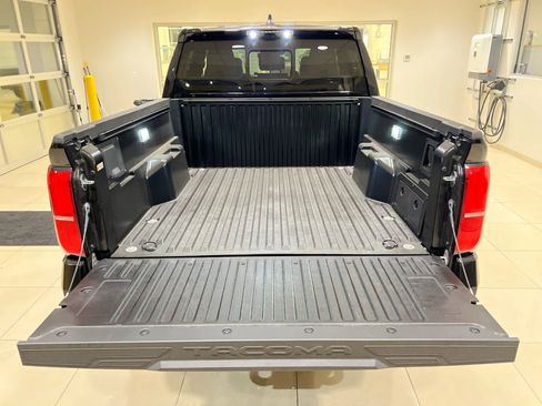 Used 2024 Toyota Tacoma Limited image 14