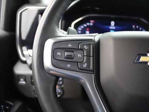 Used 2025 Chevrolet Silverado 1500 LTZ image 35