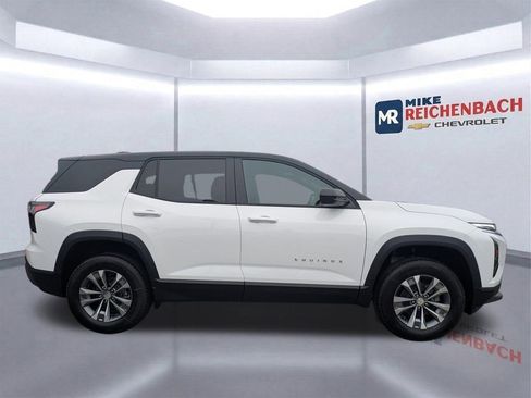 New 2026 Chevrolet Equinox LT w/ Convenience Package II image 3