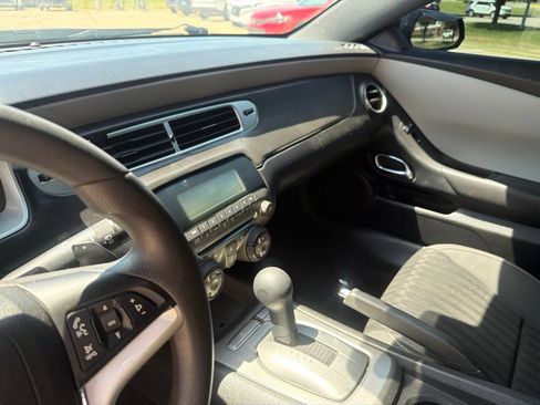 Used 2014 Chevrolet Camaro LS RWD image 22