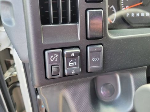 New 2024 Chevrolet Low Cab Forward image 15