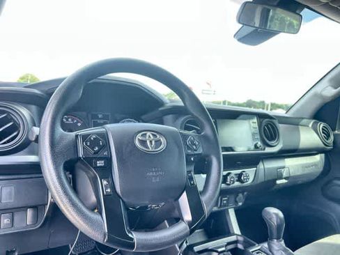 Used 2021 Toyota Tacoma SR w/ SR Convenience Package RWD image 15
