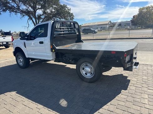 Used 2022 Ford F350 XL w/ Power Equipment Group image 3