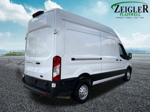 Used 2025 Ford Transit 250 148 High Roof AWD image 6