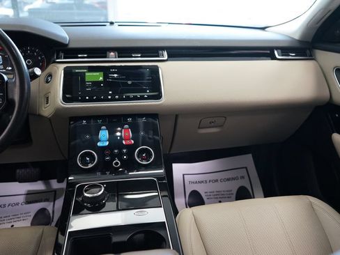 Used 2018 Land Rover Range Rover Velar S AWD/4WD image 12