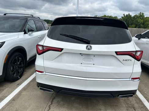 Used 2023 Acura MDX FWD image 36