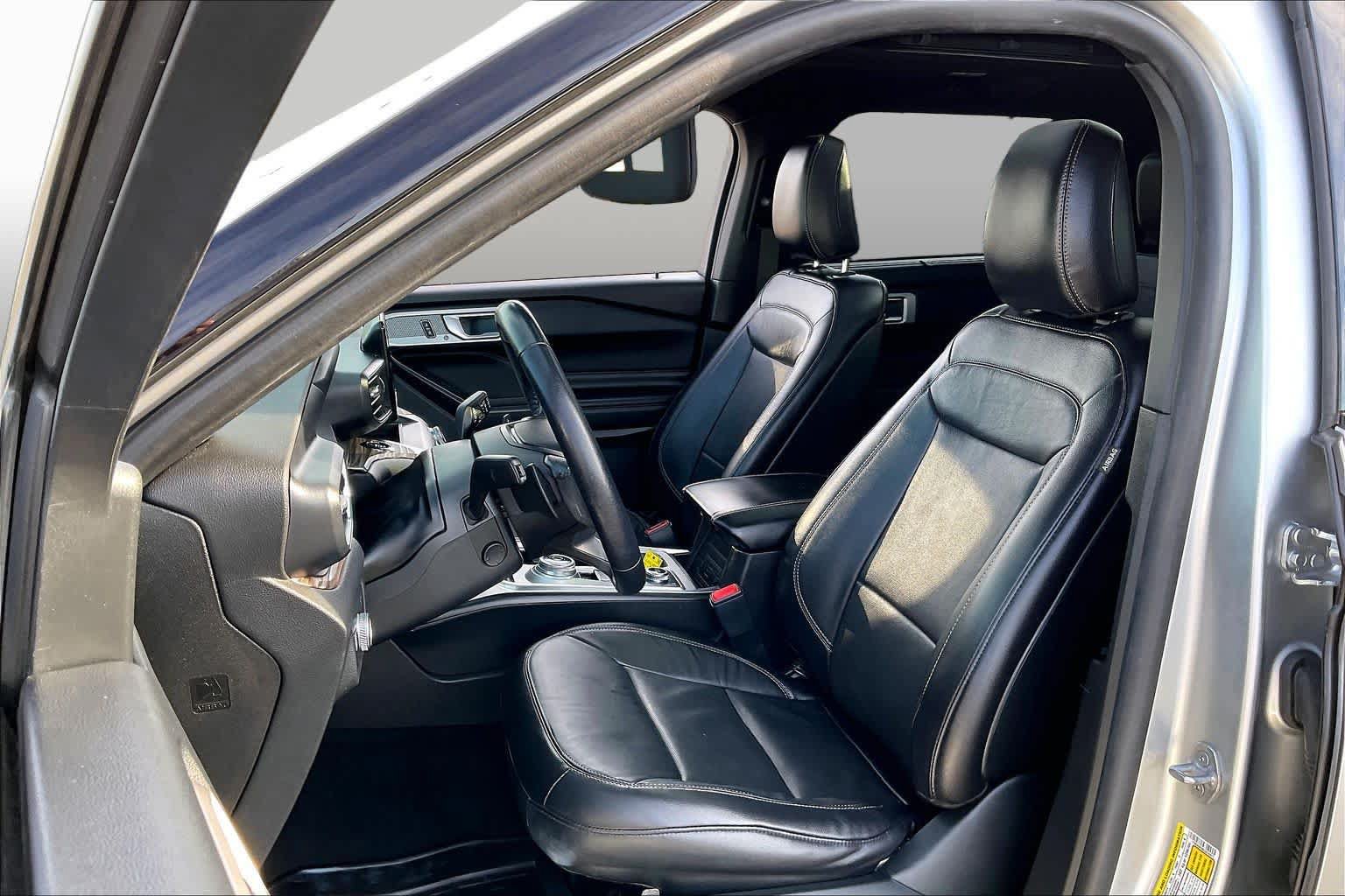 Certified 2020 Ford Explorer Limited AWD/4WD image 8