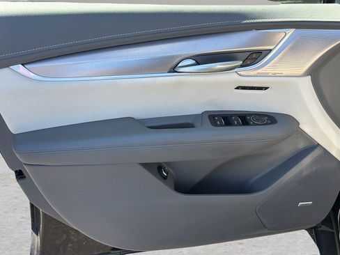 Certified 2024 Cadillac XT5 Premium Luxury w/ Technology Package AWD/4WD image 16